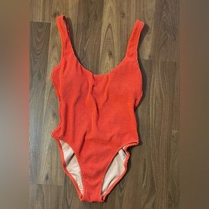 J.CREW Size 6 Womens Orange One Piece Lined Wireless Swimming Suit